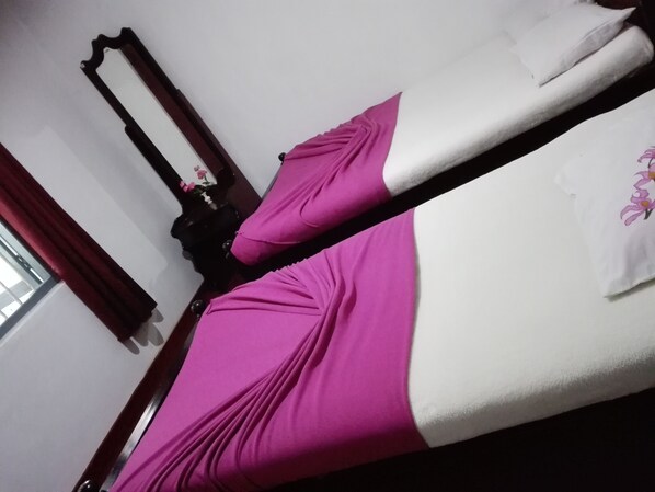 Deluxe Triple Room, 1 Bedroom, Mountain View | Minibar, iron/ironing board, rollaway beds - Kumara Sevana - The Family Cottage (Seetha Eliya)