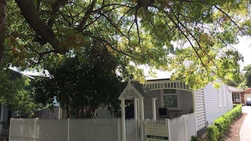 Bagian depan properti