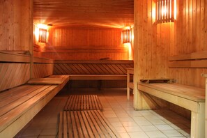 Hydrotherapy, reflexology - Cross Health Center (Yerevan)