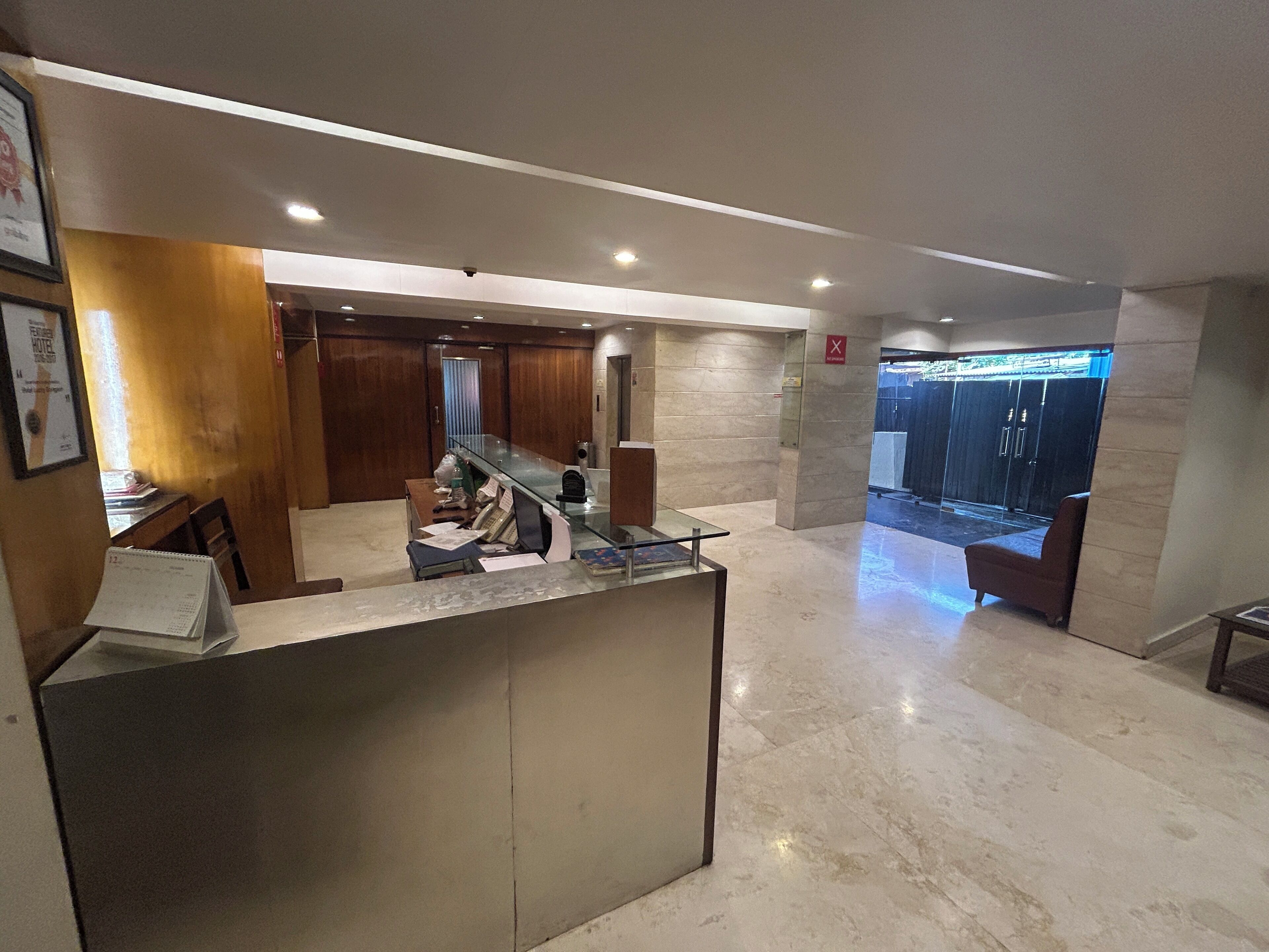 Foto - Hotel Lucky Goregaon