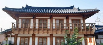 Lee Ga Hanok