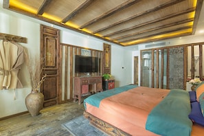 Romantisches Doppelzimmer, 1Â King-Bett | Wohnbereich | Flachbildfernseher