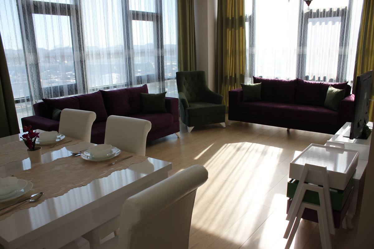 Apartment, 2 Bedrooms | Living room