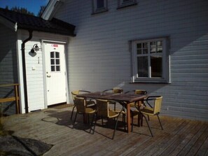 Apartment, 3 Bedrooms, 2 Bathrooms, Sea View | Teres/patio