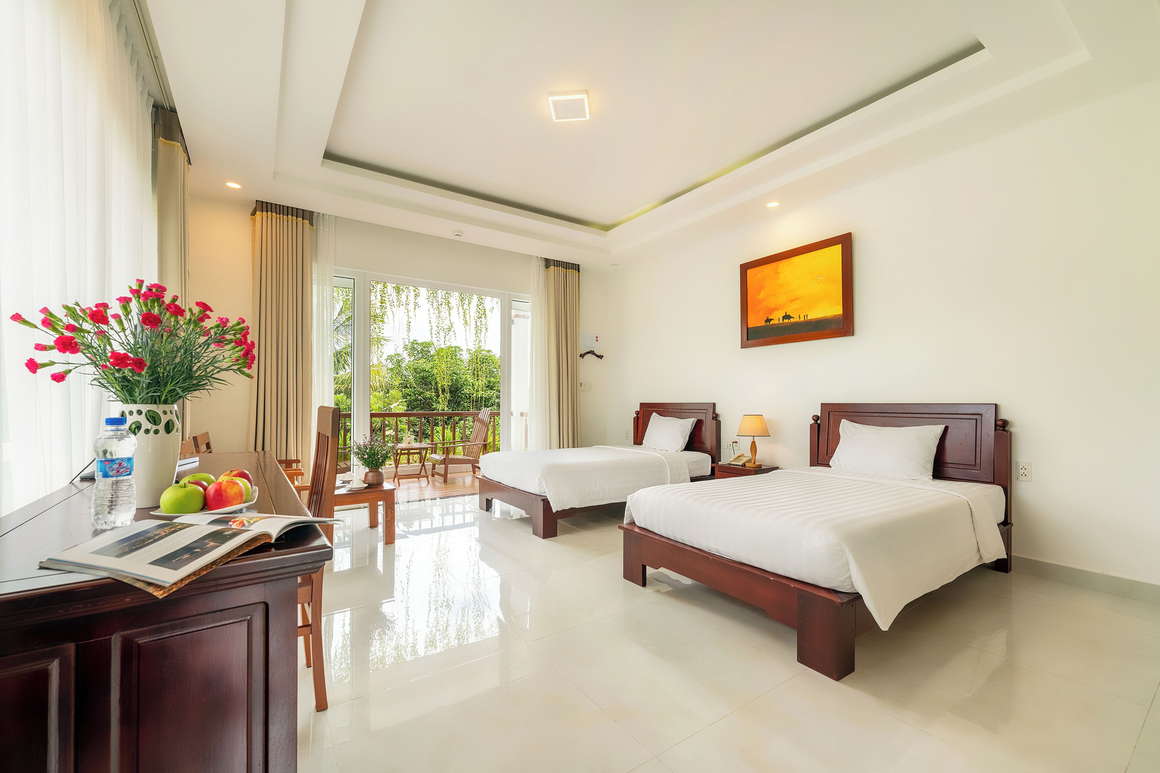 deluxe double or twin room, 1 bedroom, pool view | premium bedding, minibar, in-room safe, desk