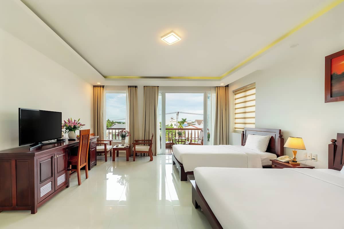 Deluxe Twin Room, 1 Bedroom, Pool View