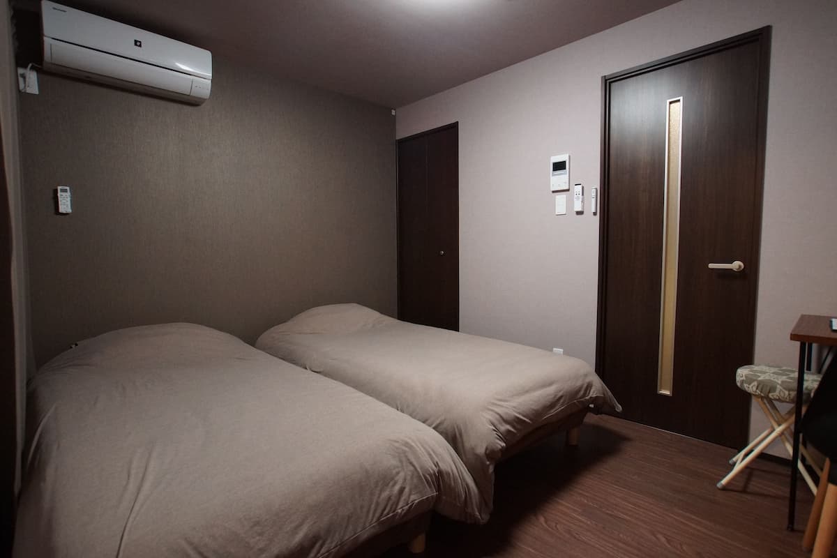 Standard-Dreibettzimmer | Schreibtisch, kostenloses WLAN