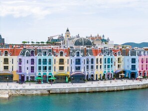 บริเวณภายนอก