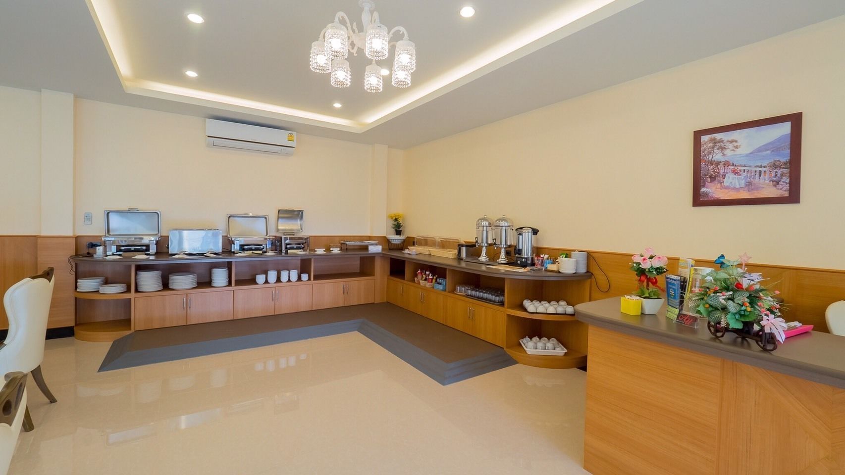Breakfast area