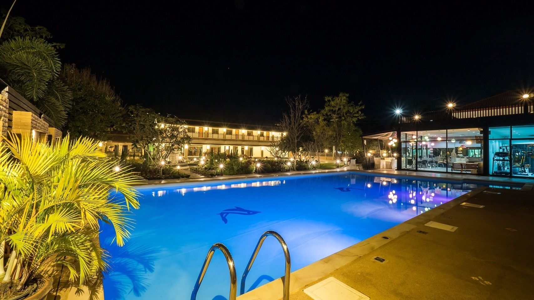 Outdoor pool, pool umbrellas, pool loungers