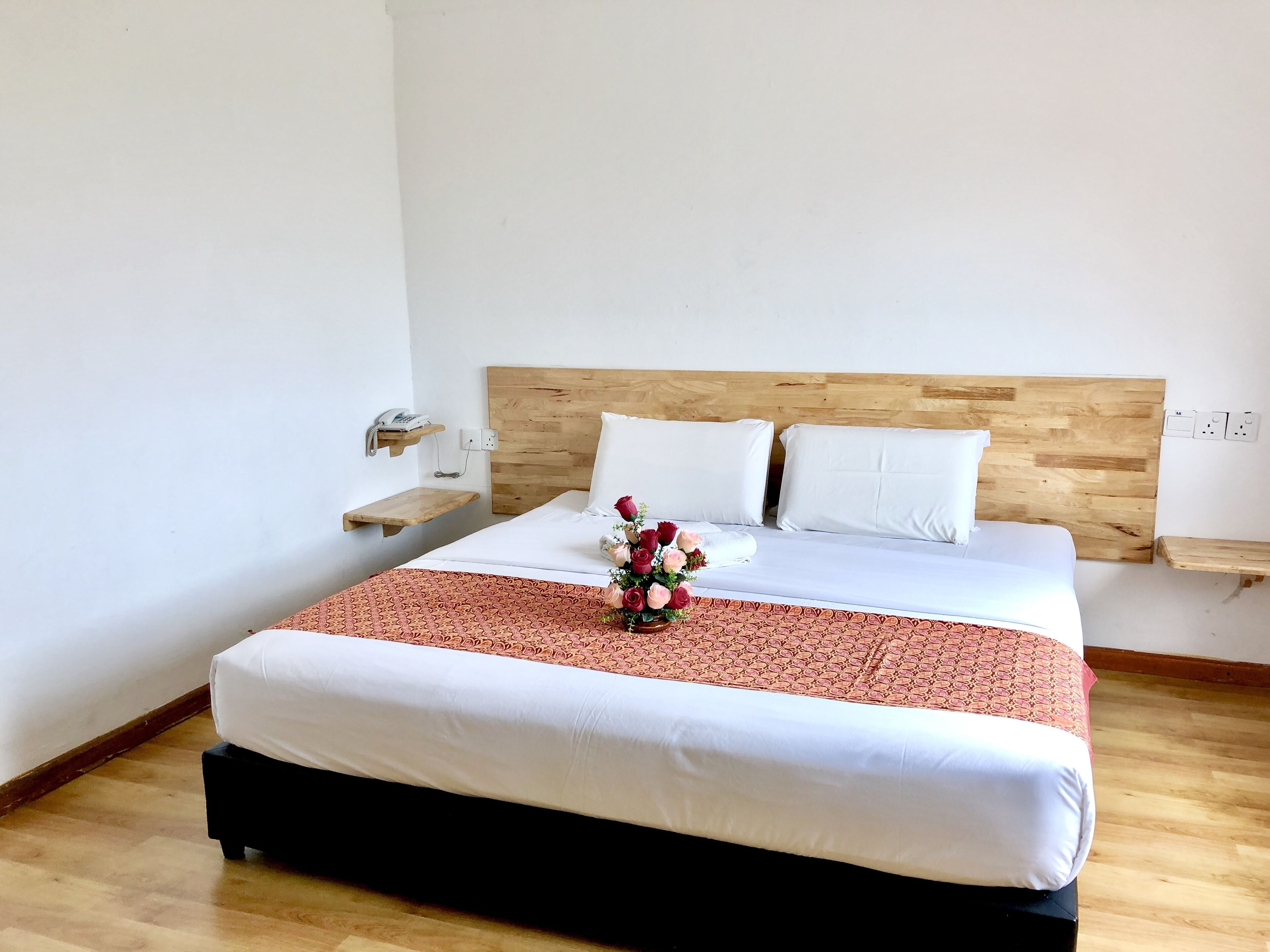 family suite | desk, iron/ironing board, free wifi, wheelchair access