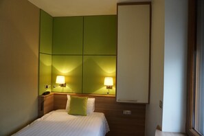 Ropa de cama de alta calidad, escritorio y insonorización 