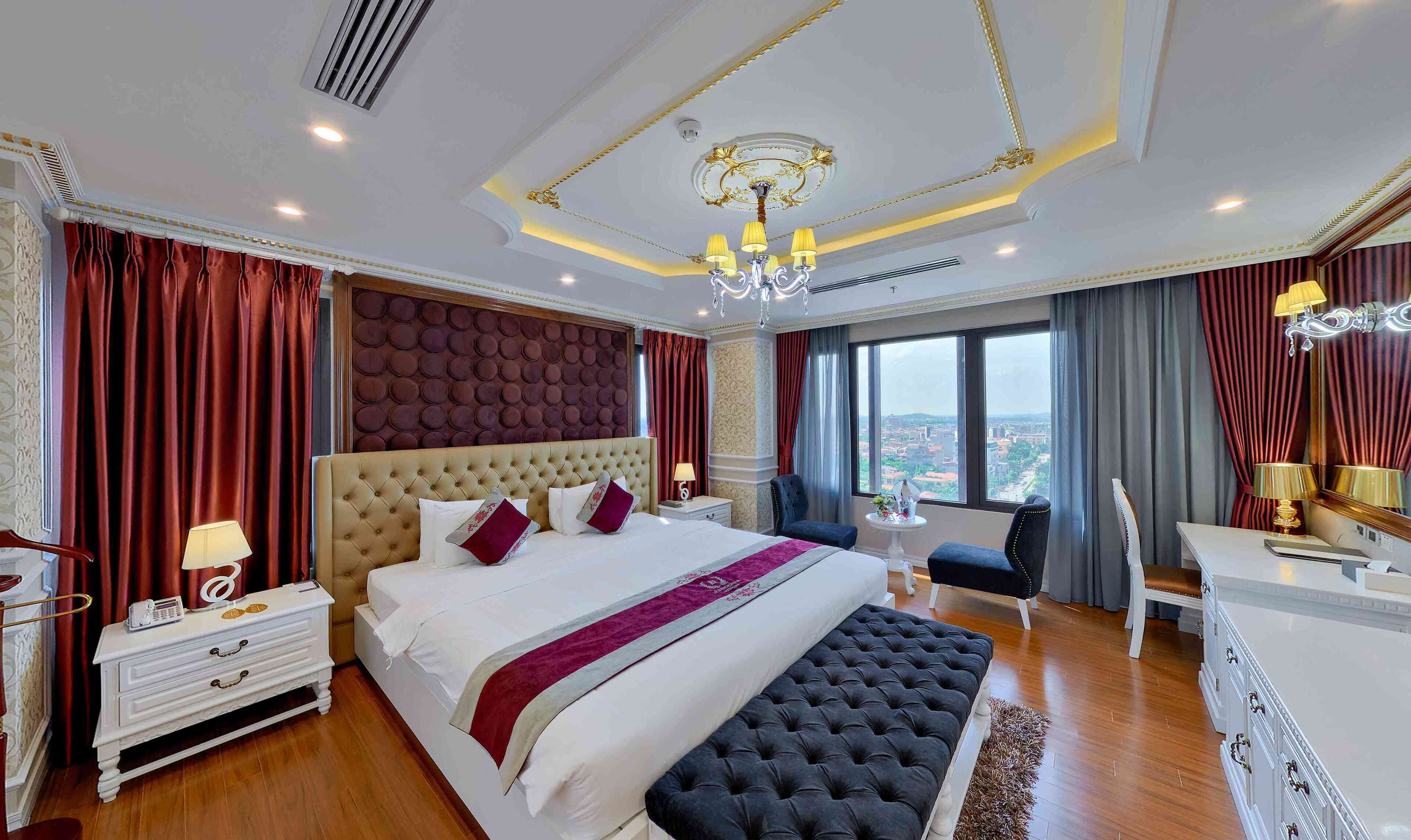 Chambre Présidentielle (Suite)