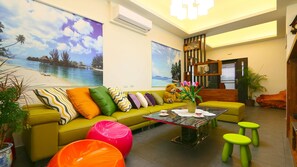 Lobby sitting area - Langkawi Garden B&B (Luodong)