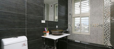 Comfort Double Room | Bathroom amenities | Hair dryer, slippers, towels