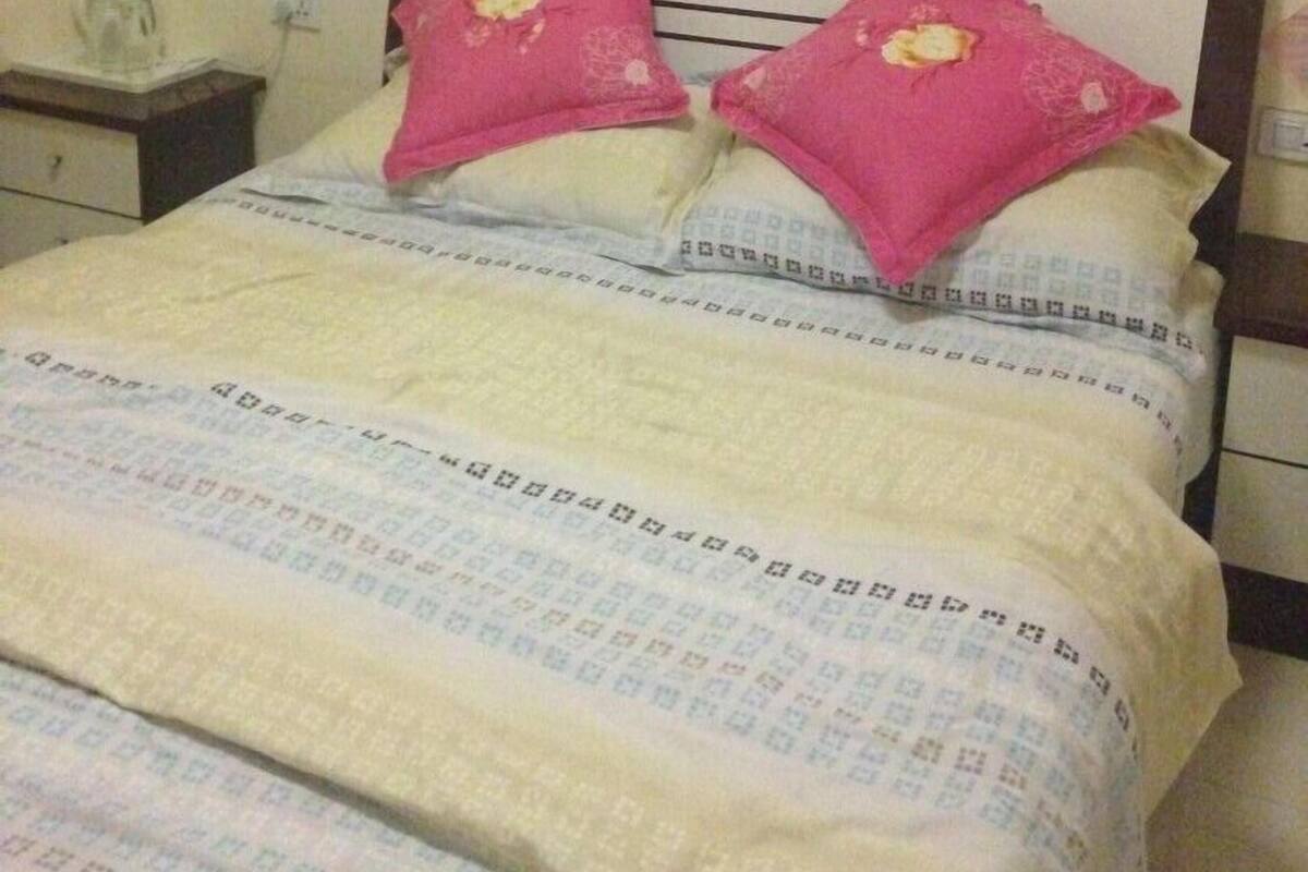 Standardzimmer, 1 Doppelbett | Schreibtisch, kostenloses WLAN
