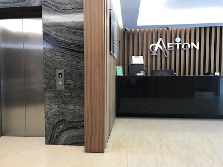 Reception. Aeton Hotel