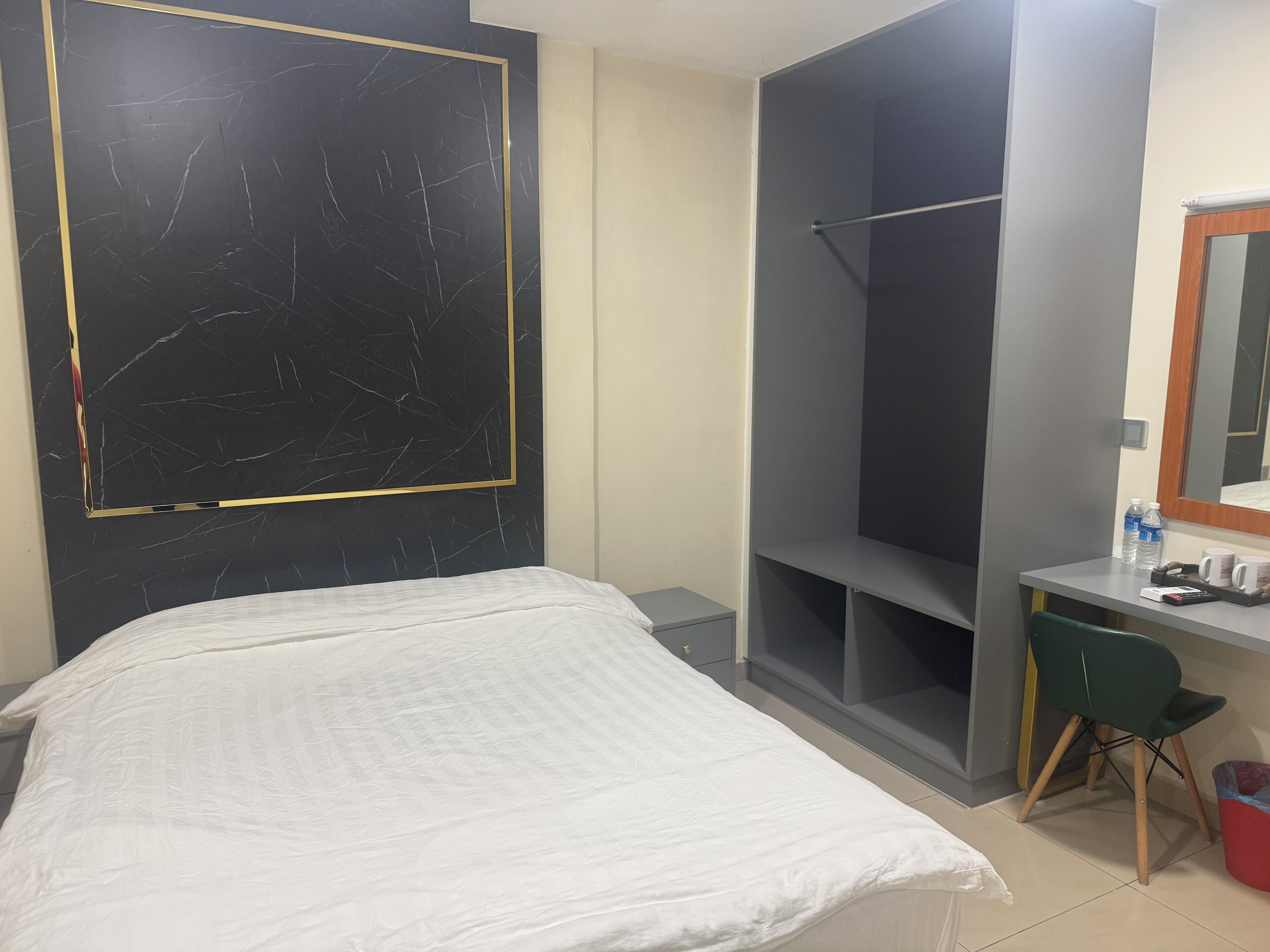 Chambre Standard (with Windows) | Bureau, chambres insonorisées, fer et planche à repasser, Wi-Fi gratuit