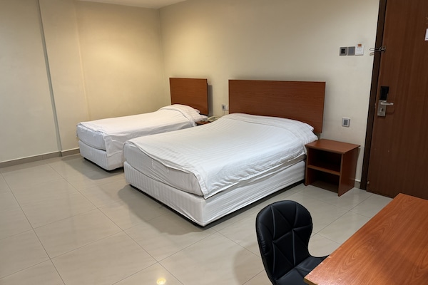 Rom – superior (Deluxe) | Skrivebord, lydisolert, strykejern/-brett og wi-fi (inkludert)