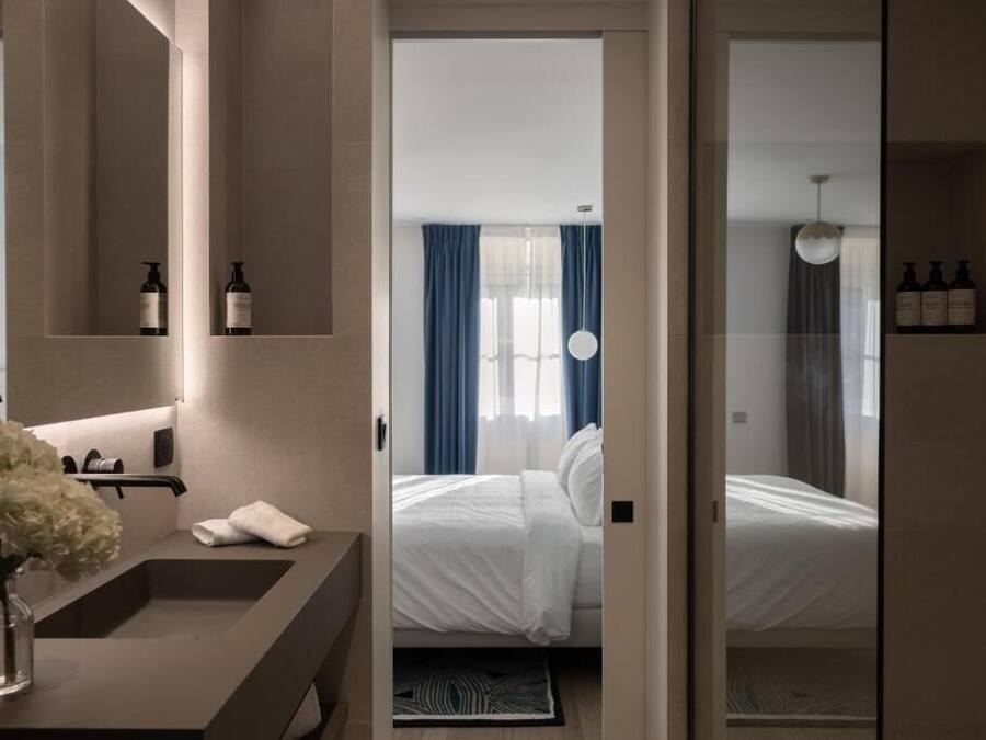 Habitación clásica doble, vistas a la ciudad | 1 dormitorio, sábanas de algodón egipcio, ropa de cama de alta calidad