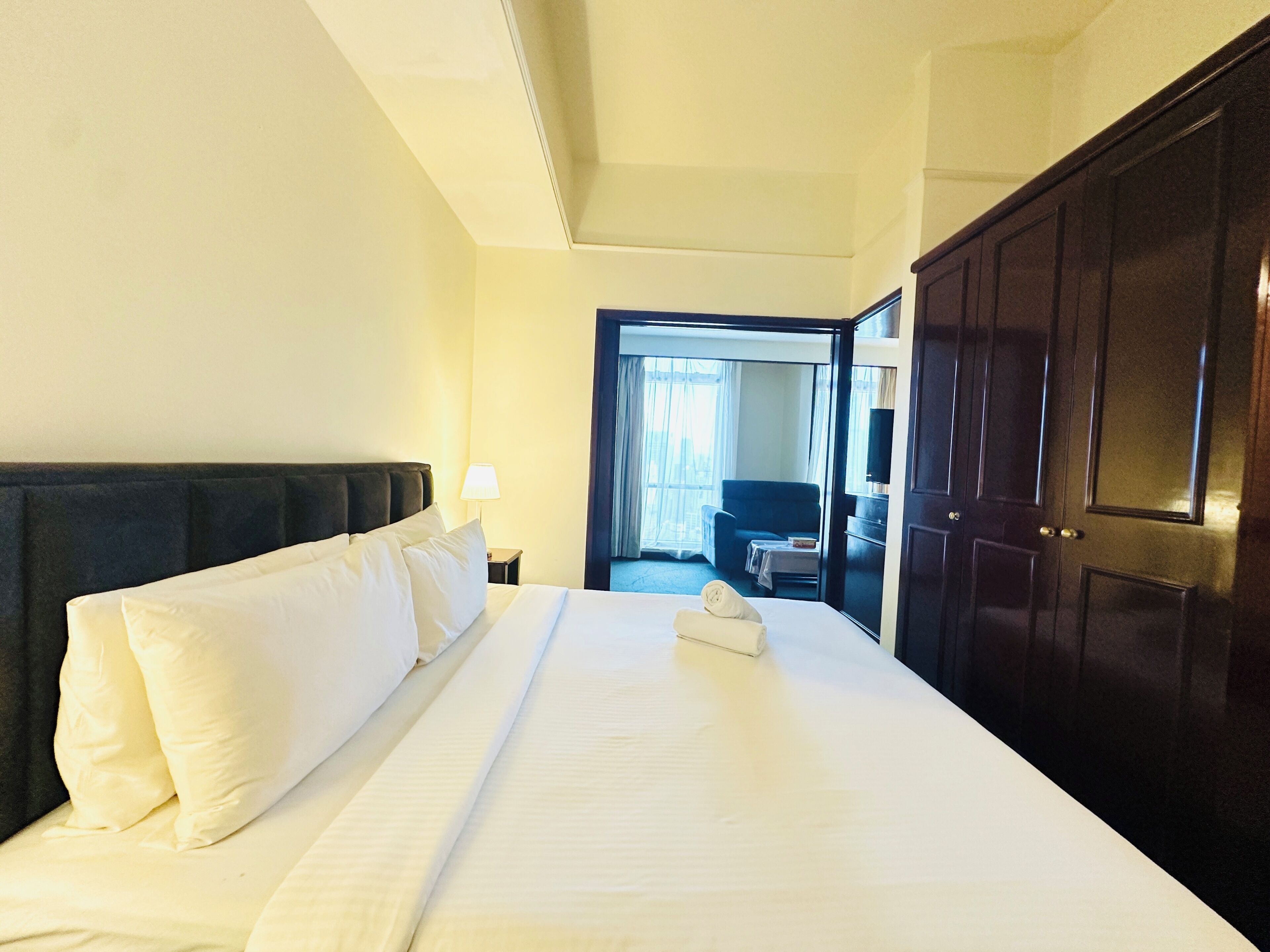 Premier Superior Suite | Premium bedding, laptop workspace, soundproofing, iron/ironing board