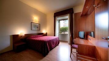 Double or Twin Room | Down comforters, in-room safe, desk, blackout drapes