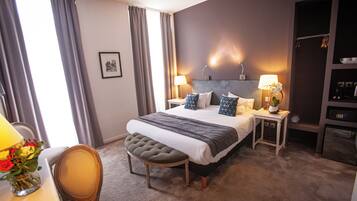 Prestige Double Room | Minibar, in-room safe, individually decorated, individually furnished