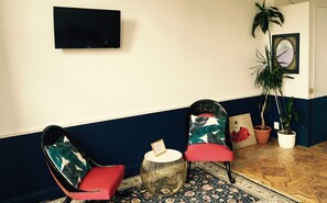 Twin Room (Large) | Desk, iron/ironing board, free WiFi, bed sheets