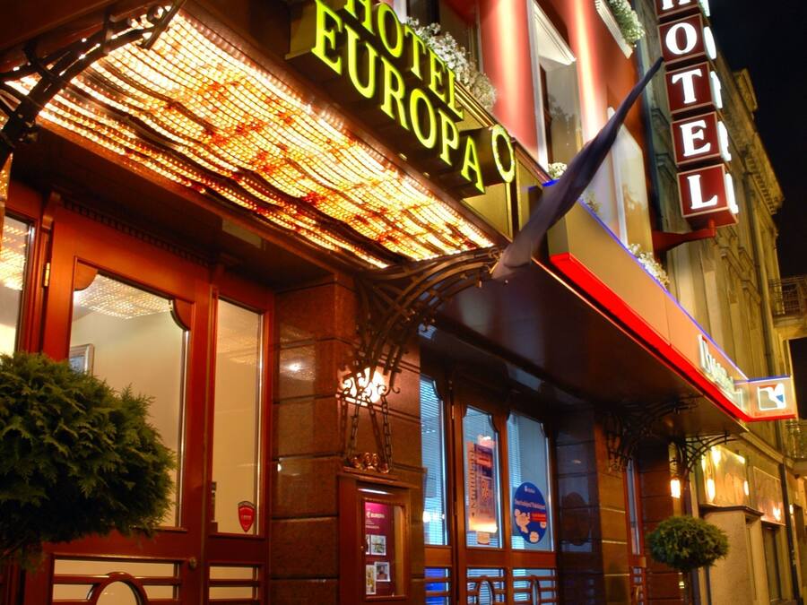 Front of property - evening/night