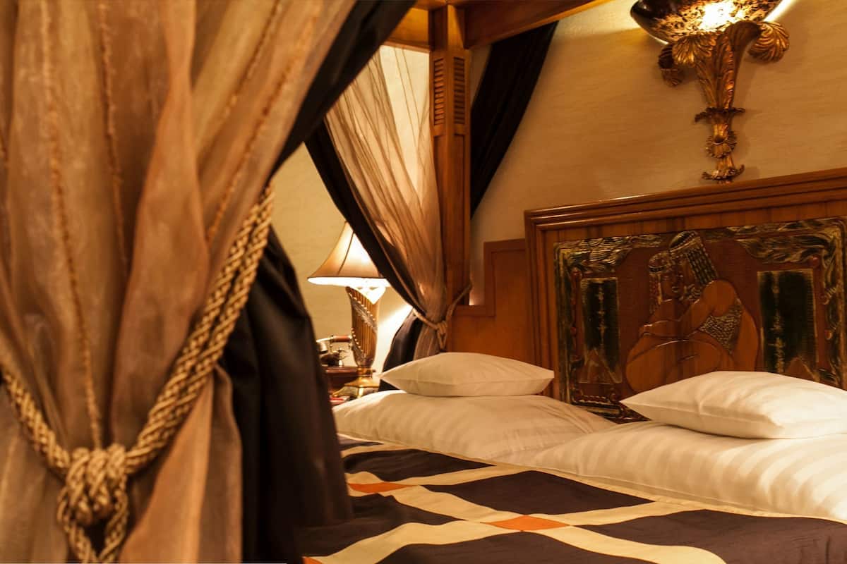 executive double room | premium bedding, desk, soundproofing, iron/ironing board