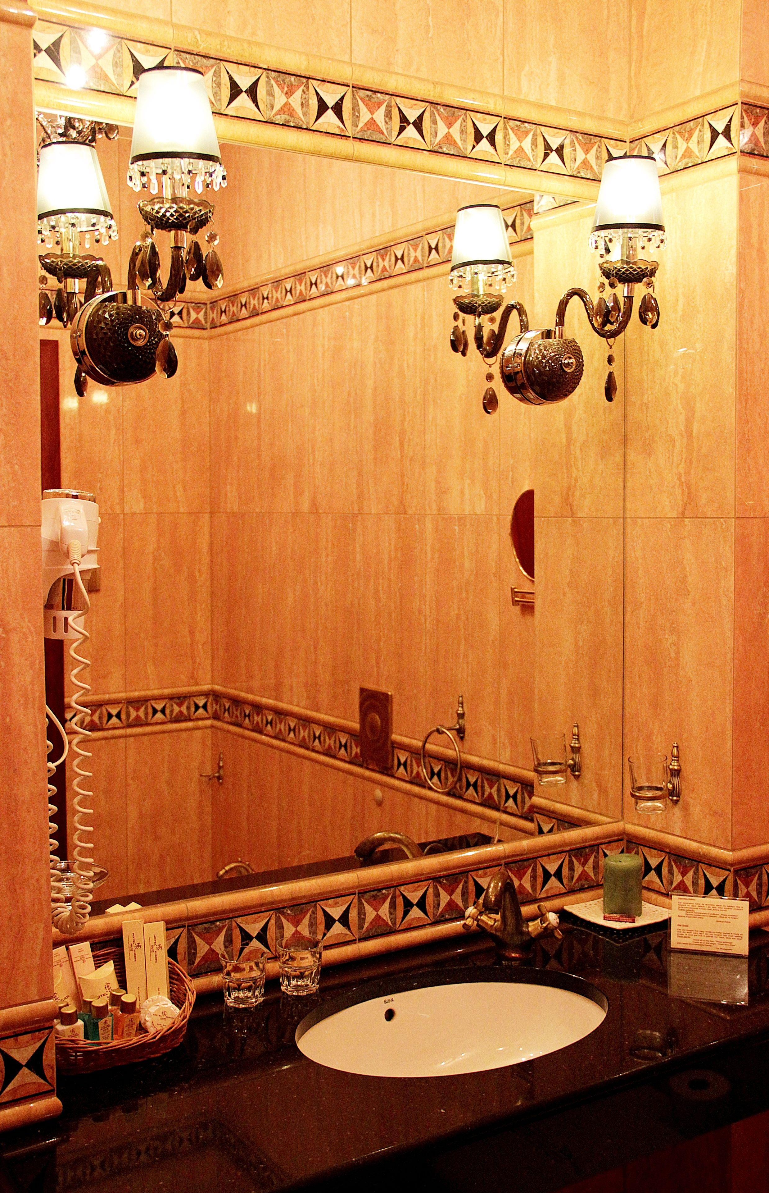 superior double room | bathroom | shower, free toiletries, hair dryer, bathrobes