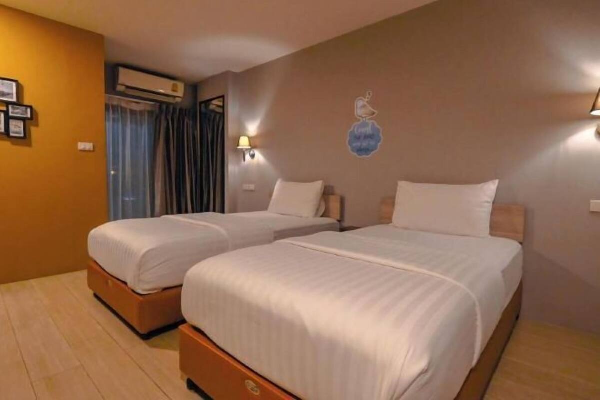 Rollaway beds, free WiFi