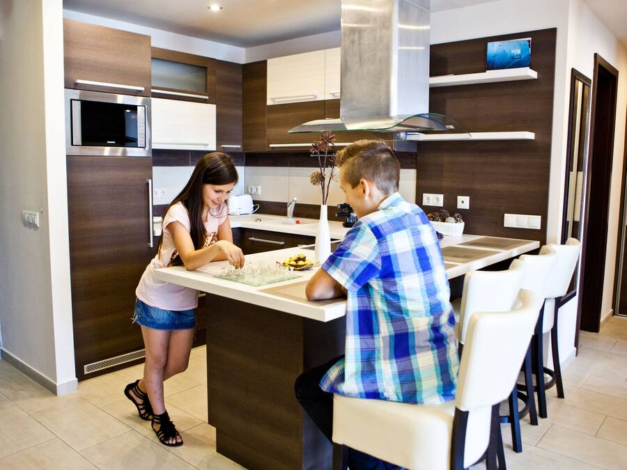 Apartemen, 1 kamar tidur, balkon | Dapur pribadi | Lemari es, microwave, kompor, dan mesin pembuat kopi/teh
