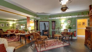 Lobby - Wynnstay Hotel (Machynlleth)