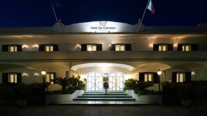 Unclassified image, 3 of 33, button - Hotel San Francesco (Forio)