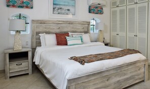 Deluxe Condo, 1 Bedroom, Garden View | Premium bedding, in-room safe, soundproofing, iron/ironing board - Royal Glitter Bay Villas (Holetown)