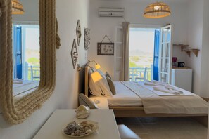 Quarto casal (First Floor) | Roupas de cama antialérgicas, cofres nos quartos, quartos à prova de som