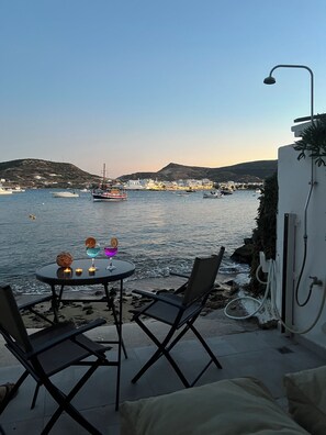 Traditional Studio | Terrace/patio - Heliotropio Studios & Apartments (Milos)