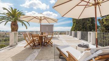 Suite Royal | Terraza o patio