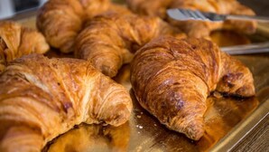 A tray of freshly baked croissants. - B&B Santa Maria Novella (Florence)