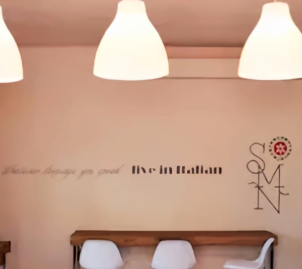 32-inch flat-screen TV with digital channels, TV - B&B Santa Maria Novella (Florence)