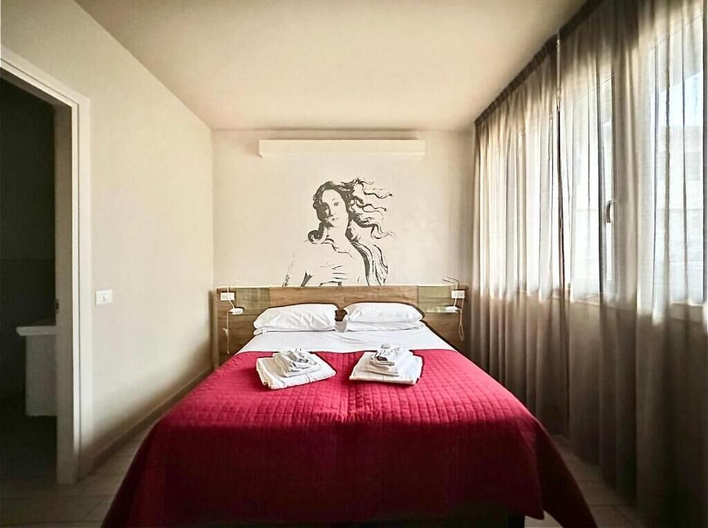 Dobbeltrom – superior | Sengetøy av topp kvalitet, senger med overmadrass og safe på rommet