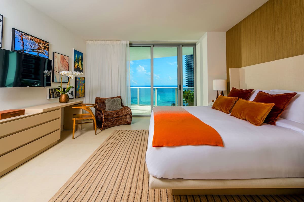Premium bedding, down comforters, pillowtop beds, in-room safe