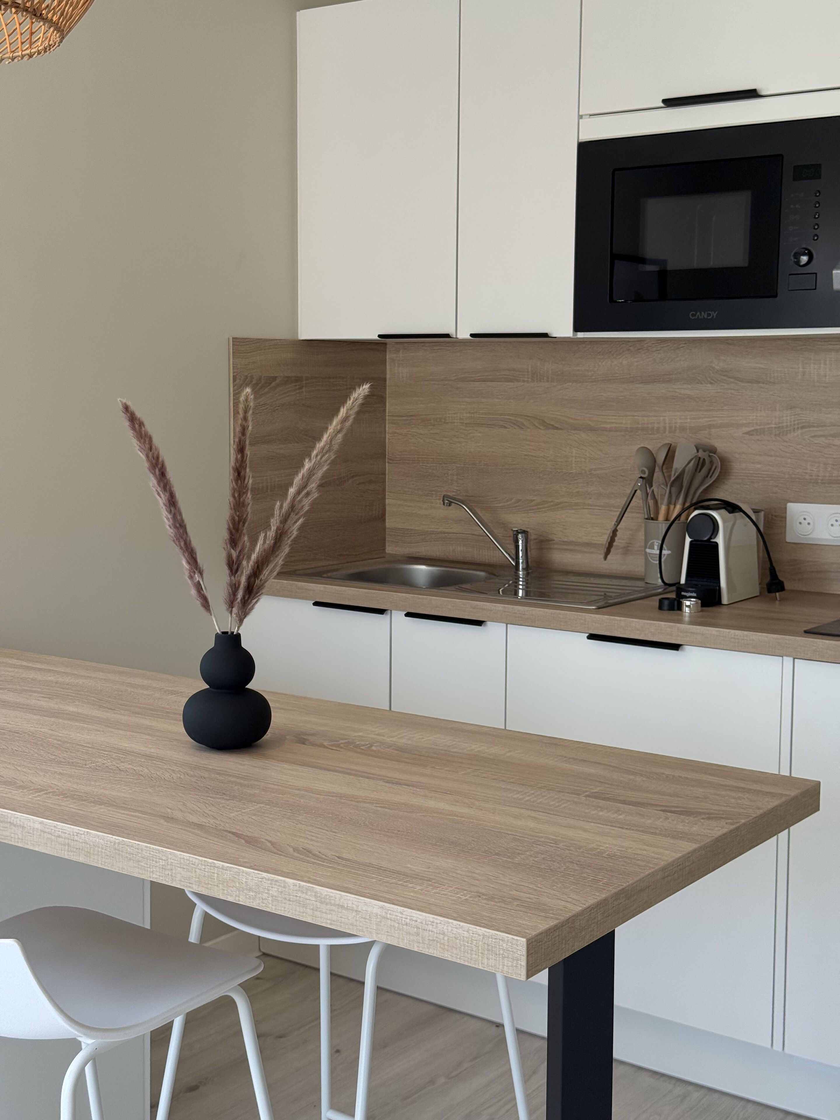 Standard-Apartment | Eigene Küche | Kühlschrank, Mikrowelle, Herdplatte, Geschirrspüler