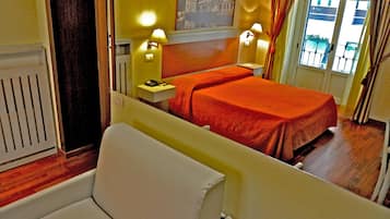 Double Room | In-room safe, free WiFi, bed sheets