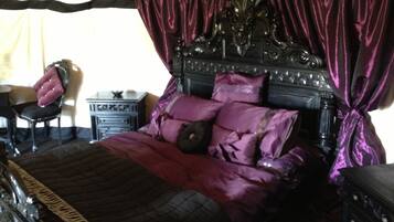 Luxury Tent (Glamping Yurt - Gothic) | Premium bedding, free rollaway beds