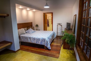 Comfort Suite, Mountain View, Garden Area | Minibar, desk, blackout drapes, free WiFi