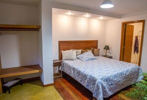 Comfort Suite, Mountain View, Garden Area | Minibar, desk, blackout drapes, free WiFi