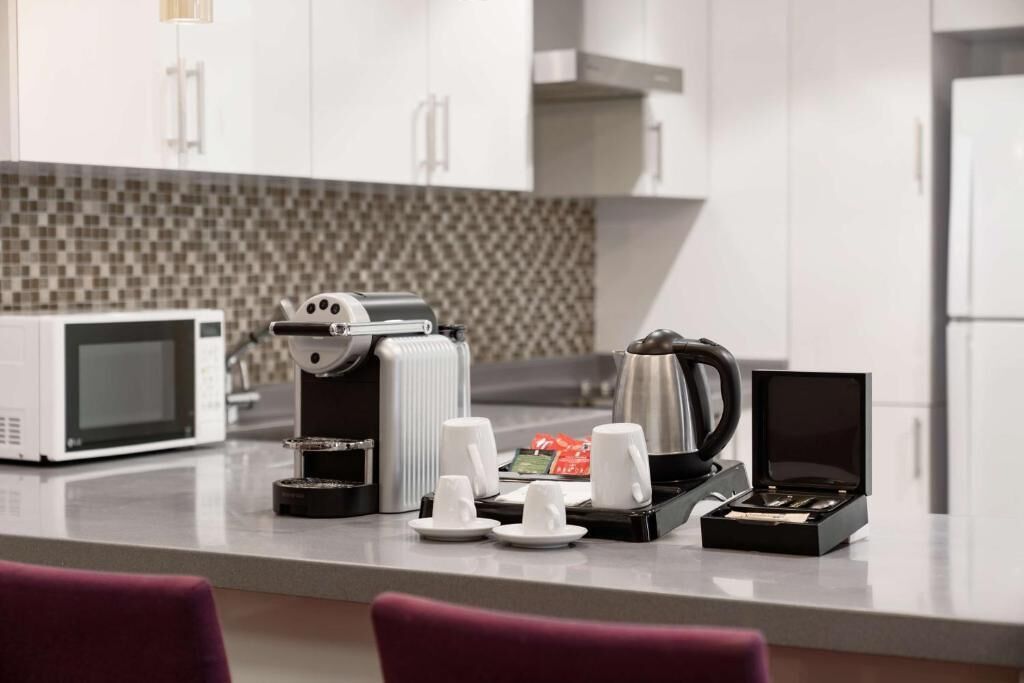 luxury apartment, 3 bedrooms | private kitchen | fridge, microwave, espresso maker, electric kettle