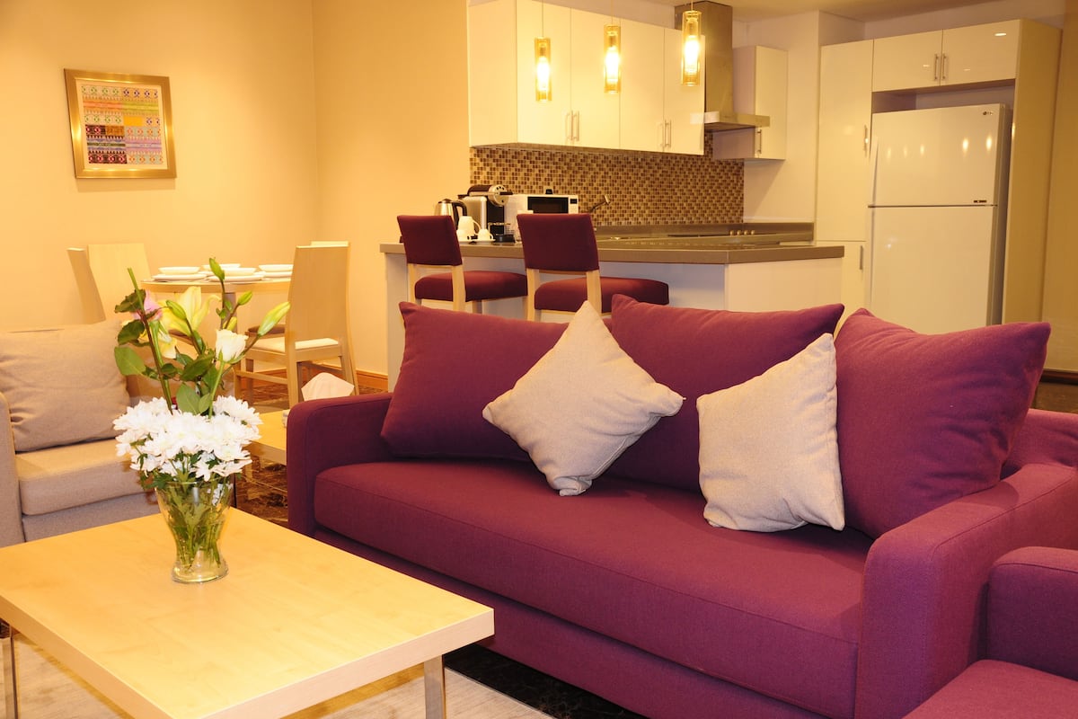 43-inch tv with cable channels